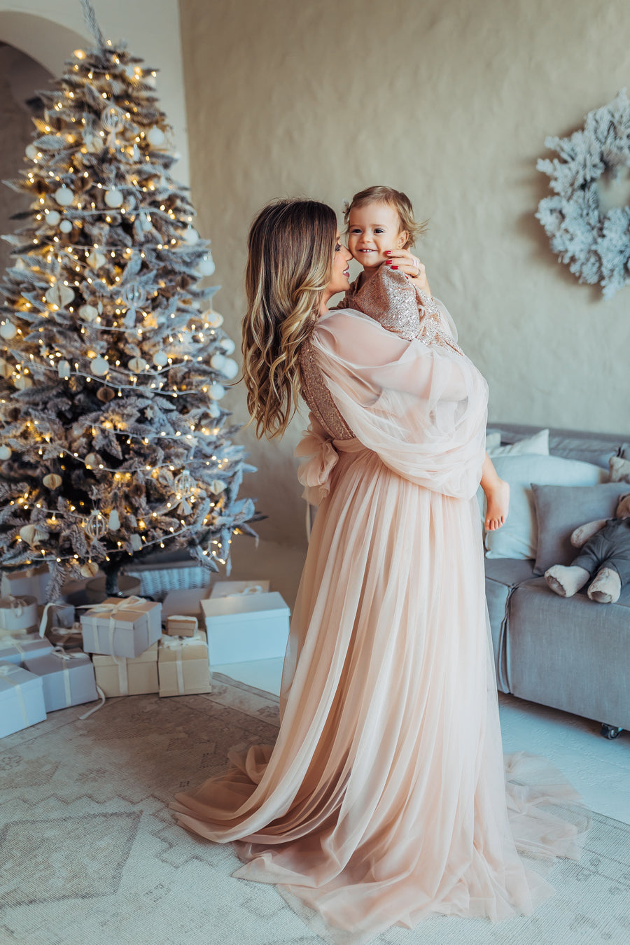 Glow - Tulle Maternity Dress With Sequins
