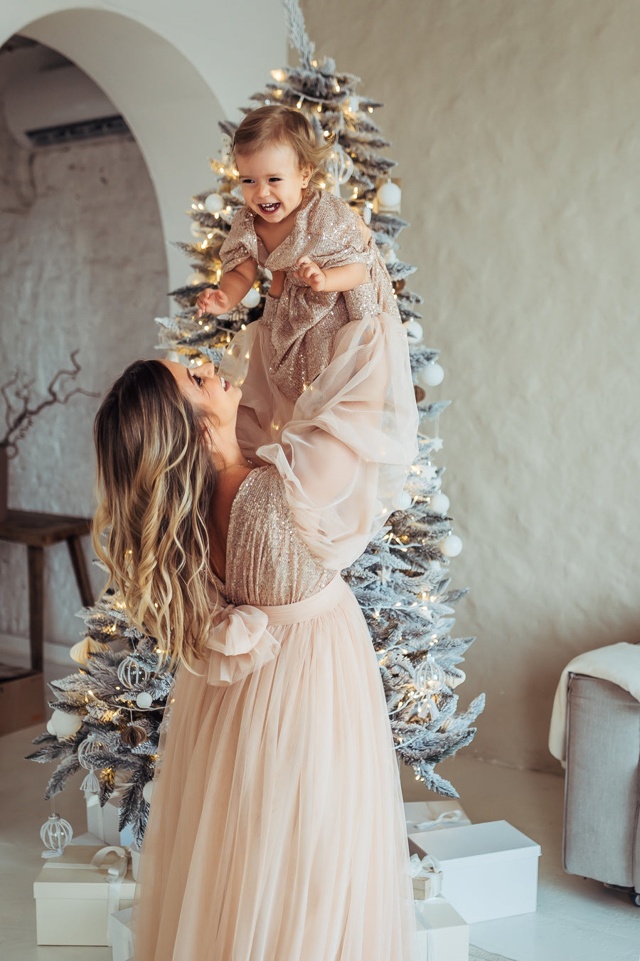 Glow - Tulle Maternity Dress With Sequins