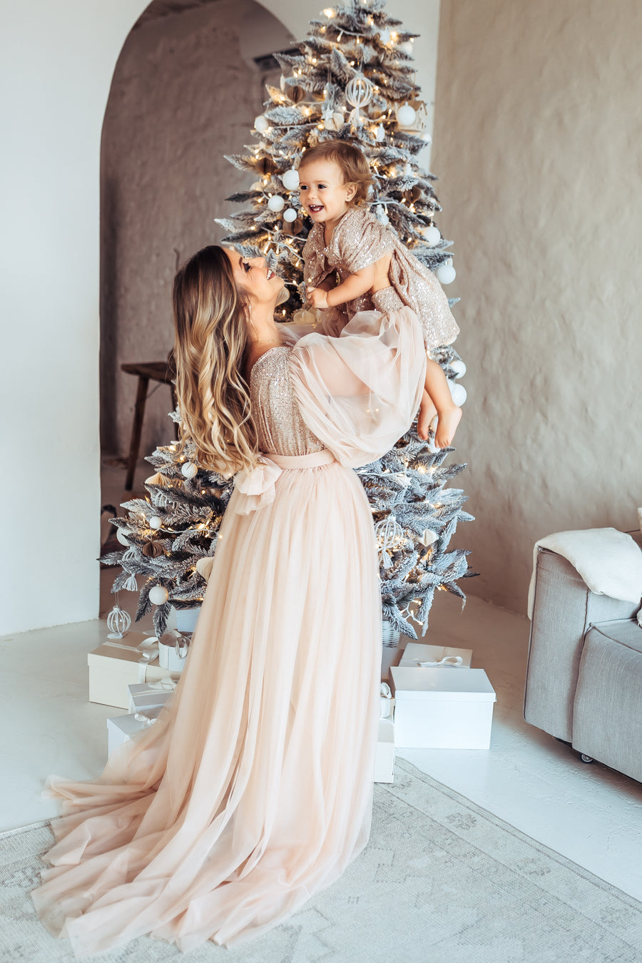 Glow - Tulle Maternity Dress With Sequins