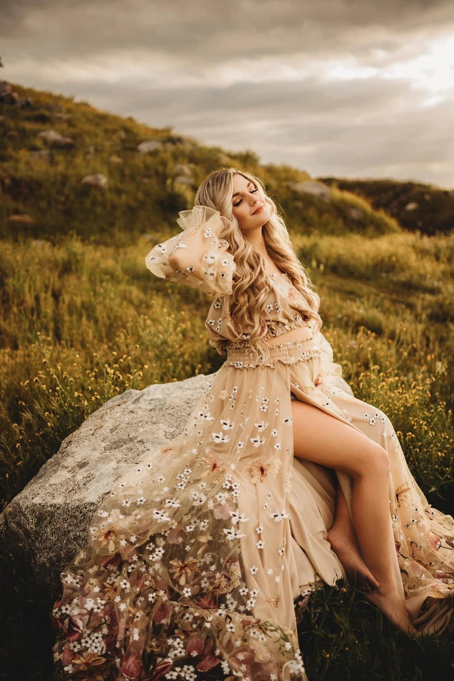 Spring Meadow /Blush/ Maternity Tulle Unique Boho Dresses - Pregnancy - maternity clothes - ZeBu Be You